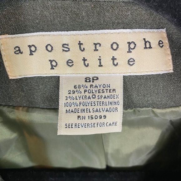 5 for $30 Apostrophe Petite 2 Button Blazer Green Size 8P - Picture 4 of 4